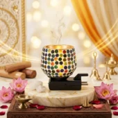 Kapur Dani with Light Lamp